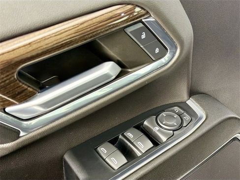 Used 2024 Chevrolet Silverado 2500 LT image 18