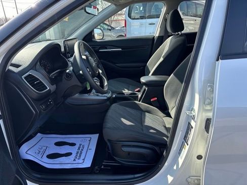 Used 2023 Kia Seltos LX image 12