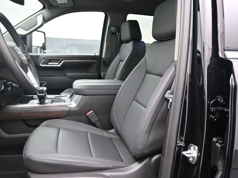 New 2026 GMC Sierra 1500 SLT w/ SLT Premium Plus Package image 12