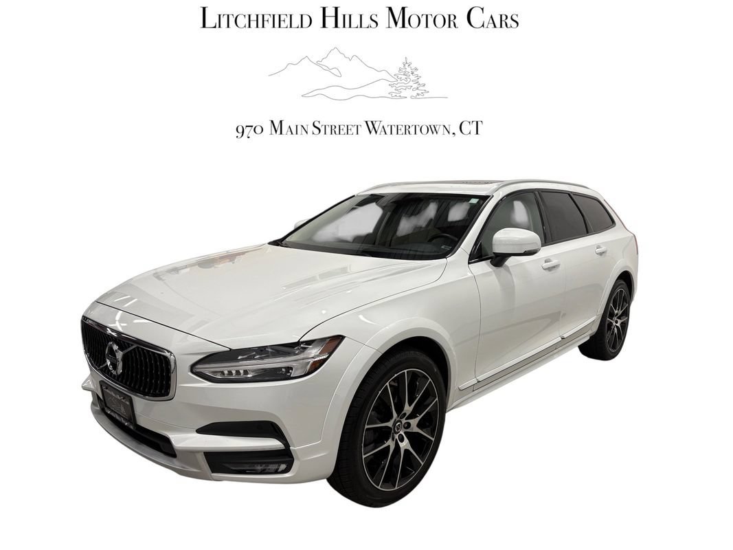Used 2020 Volvo V90 T6 Cross Country w/ Protection Package AWD/4WD image 1