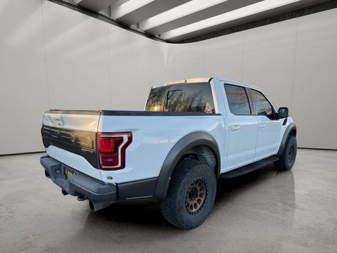 Used 2018 Ford F150 Raptor w/ Equipment Group 802A Luxury image 9