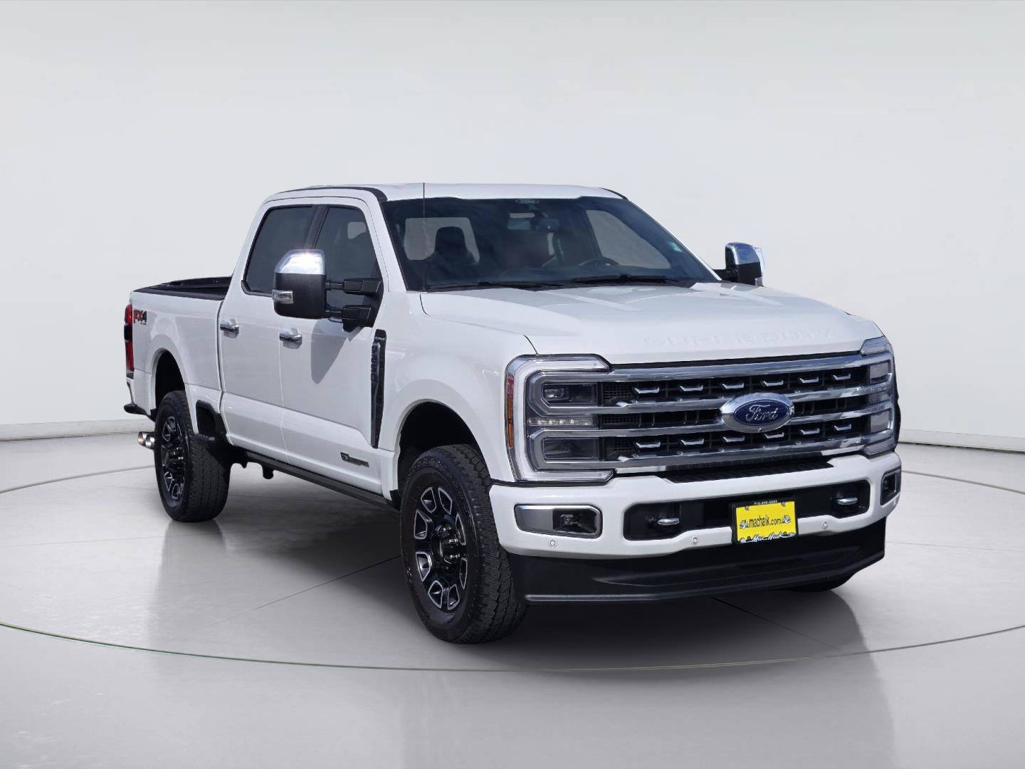 Used 2024 Ford F250 Platinum w/ FX4 Off-Road Package AWD/4WD image 3