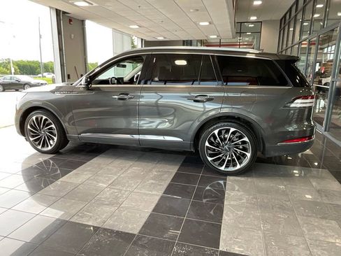 Used 2020 Lincoln Aviator Reserve w/ Equipment Group 202A AWD/4WD image 4