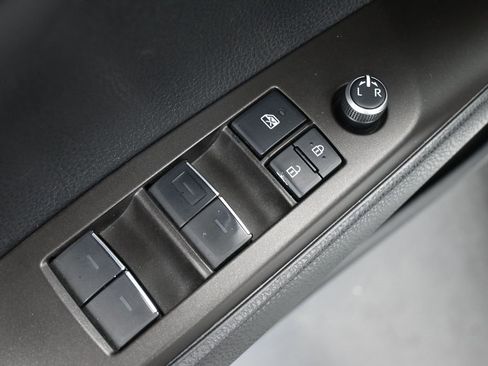 Used 2021 Toyota Camry XSE image 13