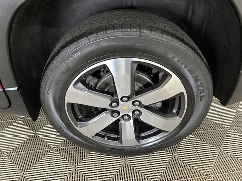 Used 2020 Chevrolet Traverse LT w/ LT Premium Package image 10