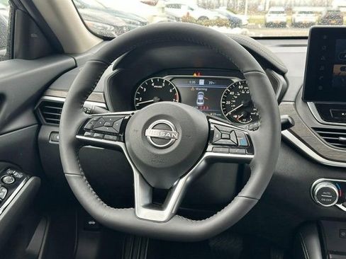 New 2025 Nissan Altima 2.5 SL FWD image 7