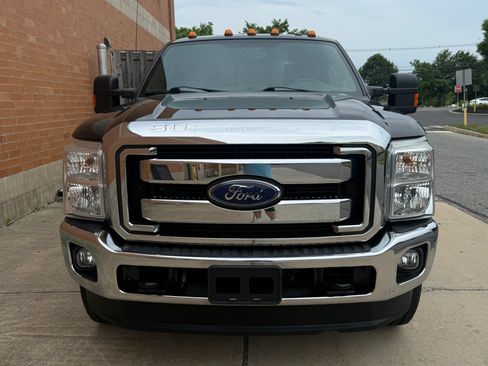Used 2016 Ford F350 Lariat AWD/4WD image 2