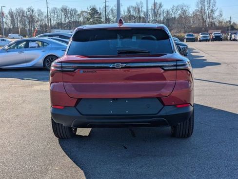 New 2026 Chevrolet Equinox EV LT image 4