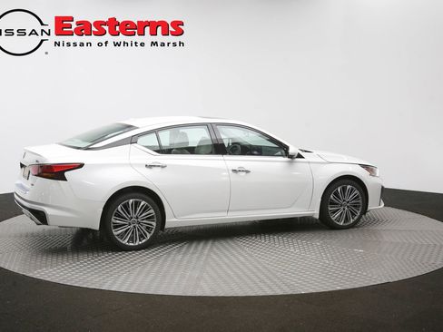Used 2023 Nissan Altima 2.5 SL AWD/4WD image 44