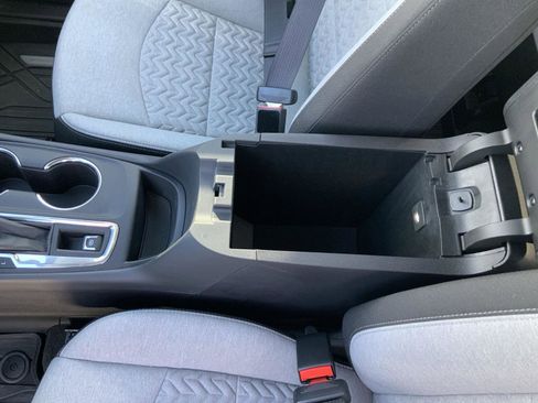 Used 2024 Chevrolet Equinox LS w/ LS Convenience Package image 46