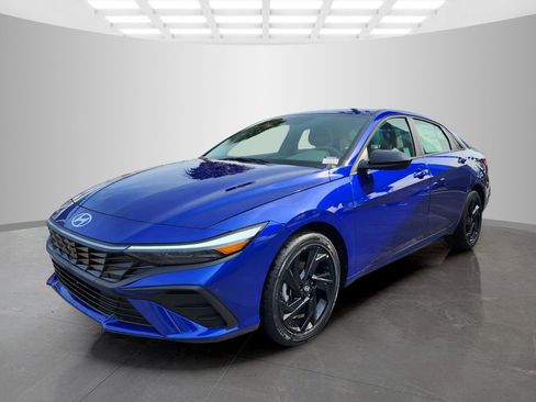 New 2026 Hyundai Elantra Sport w/ Cargo Package FWD image 3