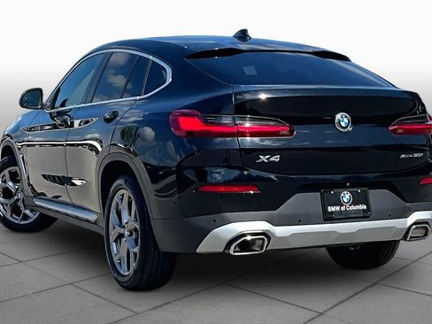 Used 2022 BMW X4 xDrive30i w/ Parking Assistance Package AWD/4WD image 11