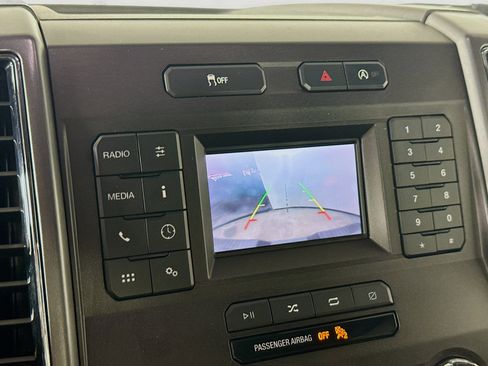 Used 2018 Ford F150 XLT RWD image 14