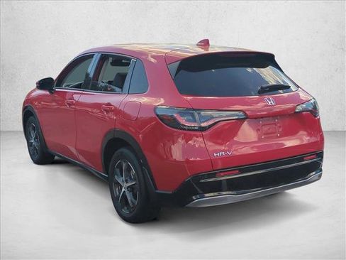 Used 2023 Honda HR-V EX-L image 7