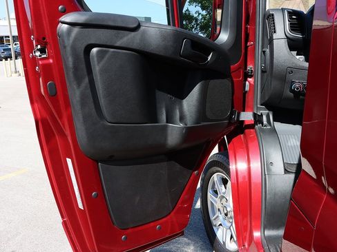 Used 2023 RAM ProMaster 2500 w/ Premium Convenience Group (B) image 35