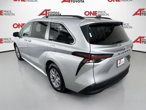 Certified 2024 Toyota Sienna XLE FWD image 6