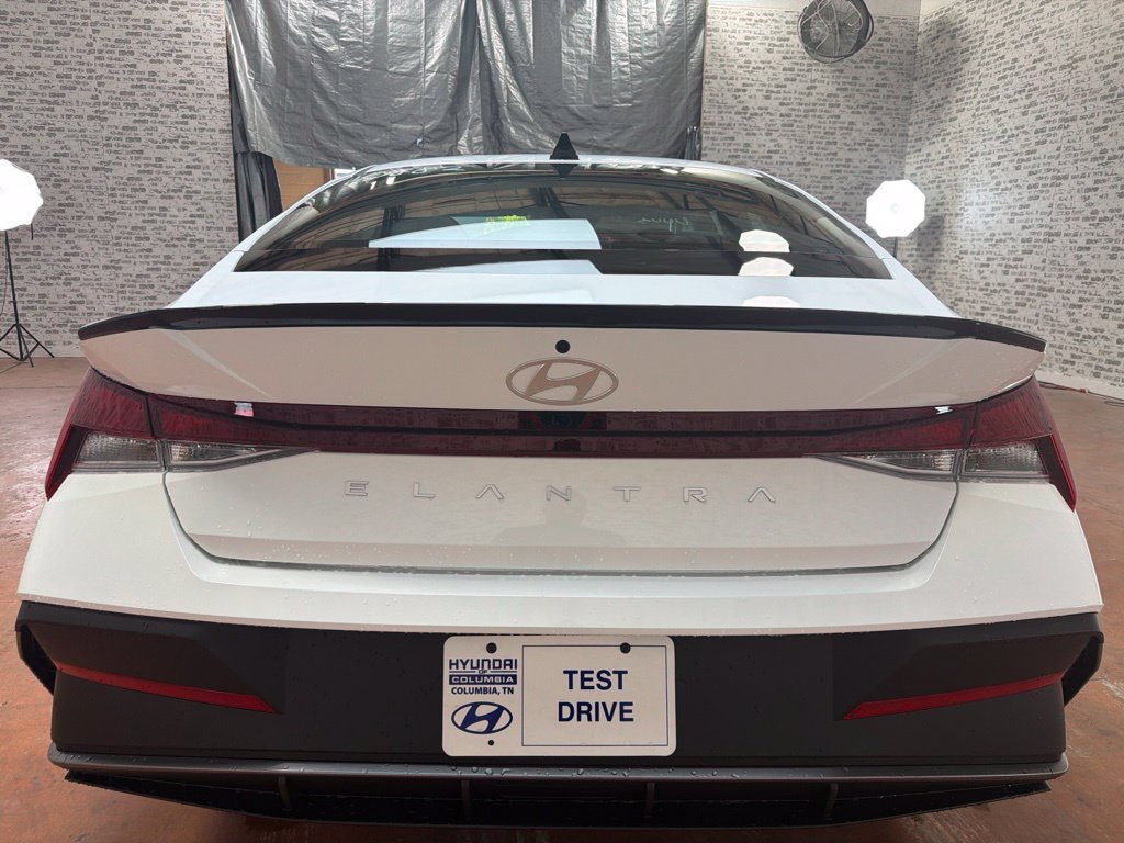 New 2026 Hyundai Elantra SEL Sport FWD image 6