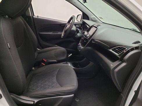 Used 2021 Chevrolet Spark LT FWD image 21
