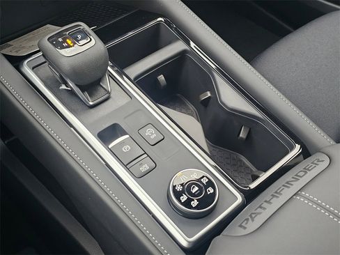 New 2026 Nissan Pathfinder SV image 16