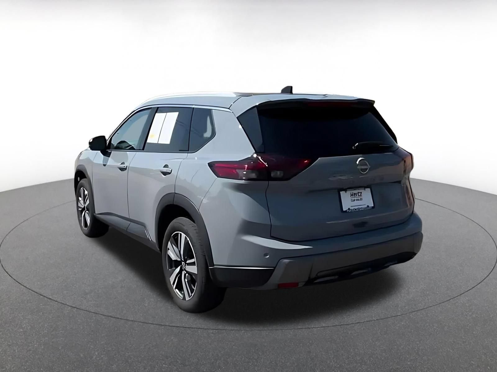 Used 2026 Nissan Rogue SL FWD image 10