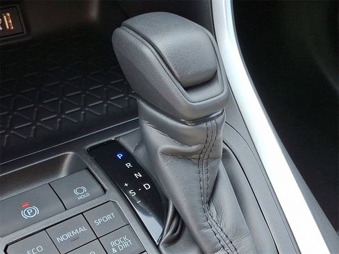 New 2025 Toyota RAV4 LE image 17