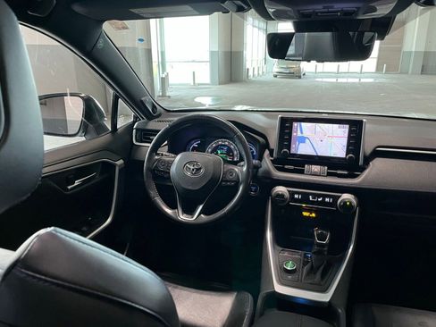 Used 2020 Toyota RAV4 XSE AWD/4WD image 38