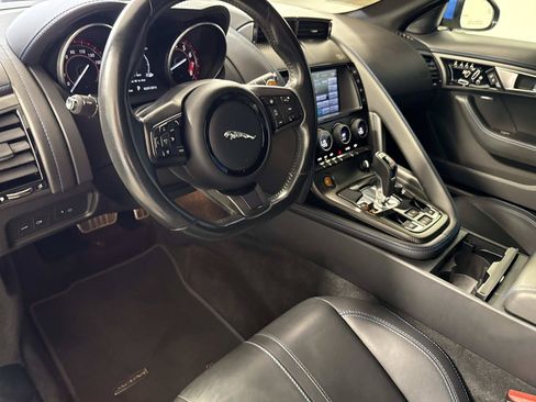 Used 2017 Jaguar F-TYPE S British Design Edition RWD image 17