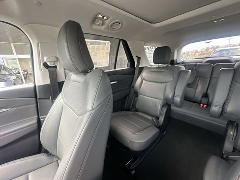 New 2026 Ford Explorer Active w/ Active Comfort Package AWD/4WD image 12