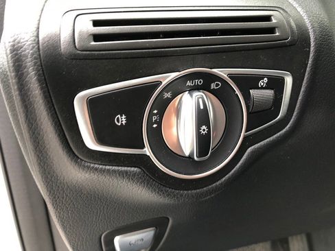 Used 2022 Mercedes-Benz GLC 300 4MATIC w/ Premium Package Lite image 14