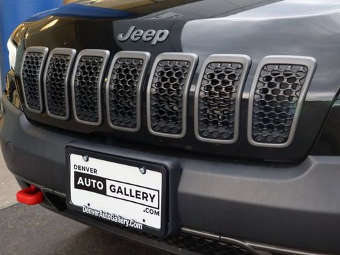 Used 2019 Jeep Cherokee Trailhawk w/ Cold Weather Group AWD/4WD image 27