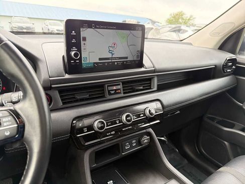 Used 2023 Honda Pilot Touring image 23