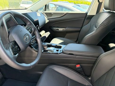 Used 2023 Lexus NX 350 AWD image 5