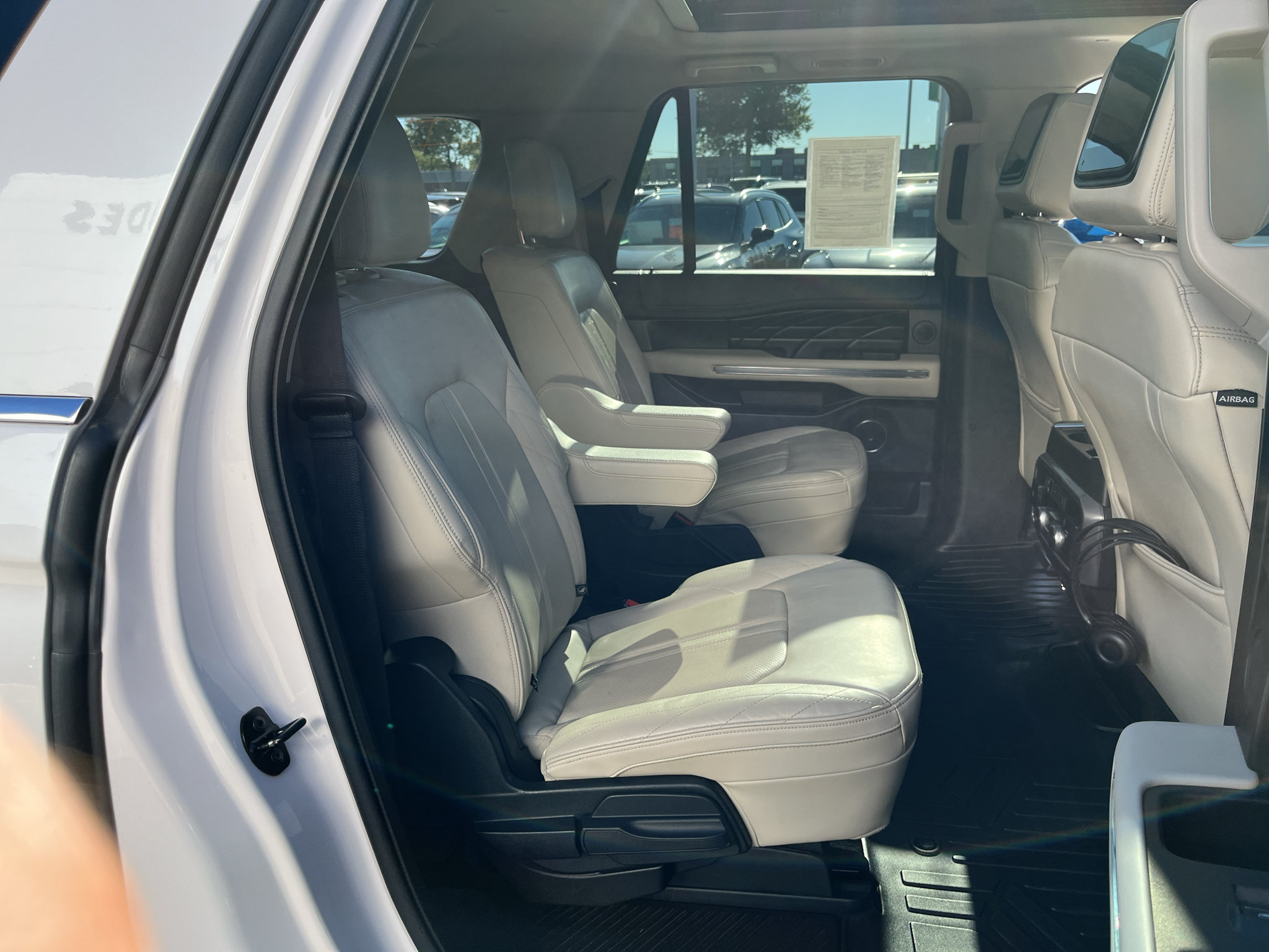 Used 2018 Ford Expedition Max Platinum AWD/4WD image 47