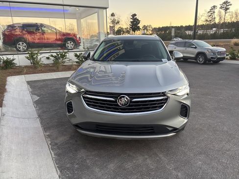 Used 2023 Buick Envision Essence image 3