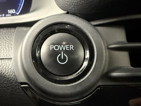 Used 2023 Toyota Crown XLE image 23