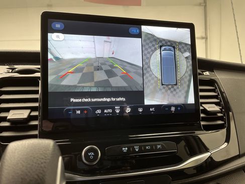 Certified 2023 Ford Transit 350 XLT image 6