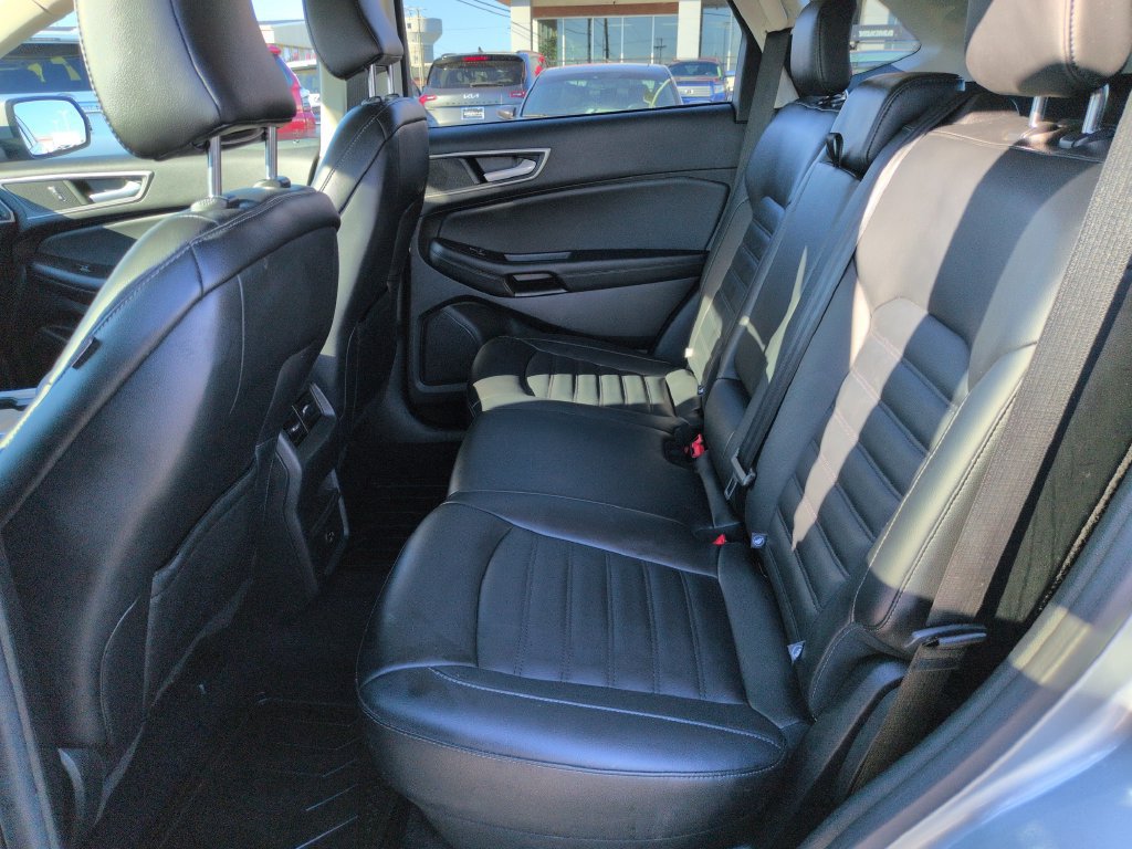 Used 2022 Ford Edge SEL AWD/4WD image 24