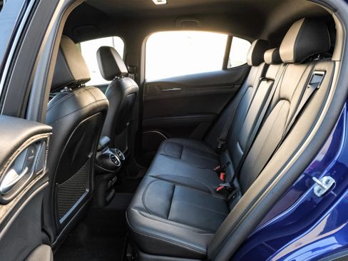 Used 2022 Alfa Romeo Stelvio Sprint image 36