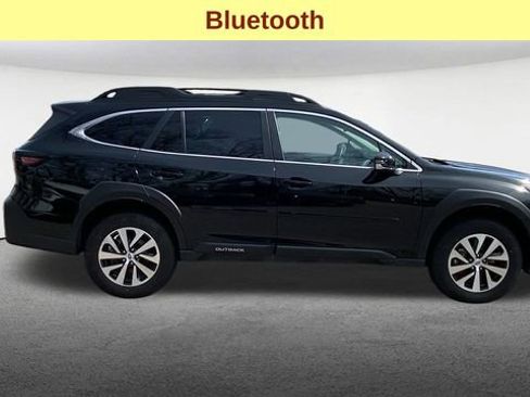 Certified 2025 Subaru Outback Premium AWD/4WD image 10