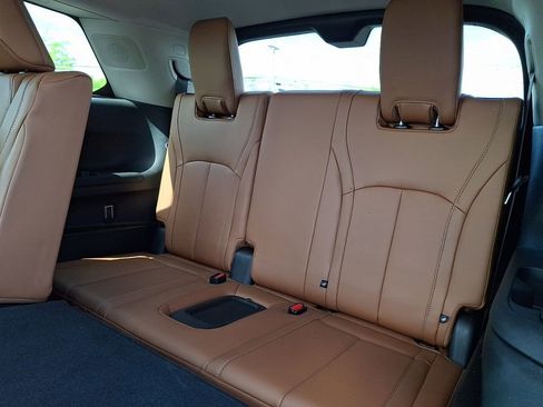 Used 2023 INFINITI QX60 Sensory w/ Vision Package AWD/4WD image 10