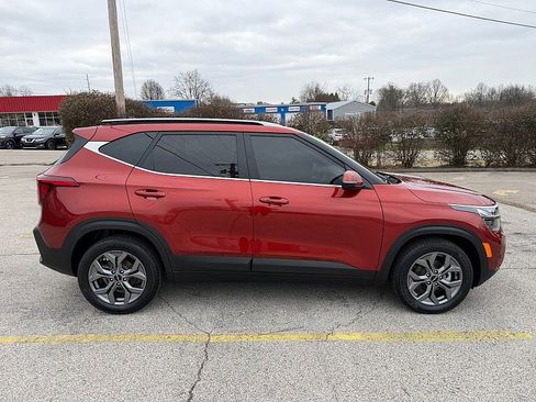 Used 2024 Kia Seltos S image 10