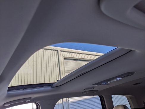 Certified 2022 Kia Telluride EX w/ EX Premium Package image 19