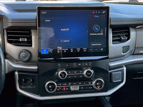 Used 2022 Ford Expedition Max XLT image 6