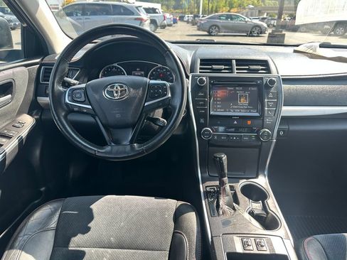 Used 2017 Toyota Camry XSE w/ Moonroof Package FWD image 15