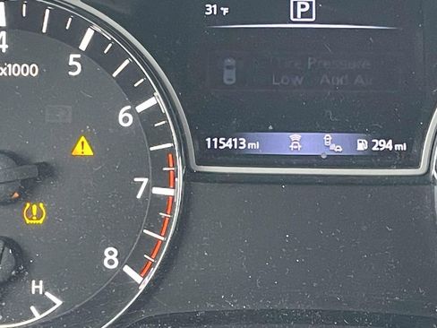 Used 2019 Nissan Pathfinder Platinum image 40