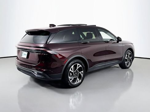 Used 2025 Lincoln Nautilus Premier w/ Equipment Group 102A AWD/4WD image 7