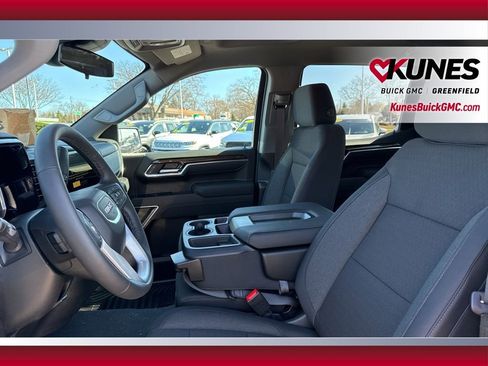 New 2026 GMC Sierra 1500 Elevation image 22