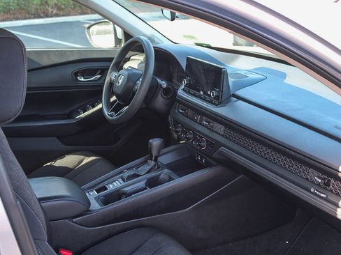 Used 2024 Honda Accord EX image 17