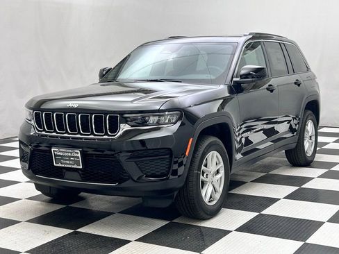 New 2026 Jeep Grand Cherokee Laredo X AWD/4WD image 4
