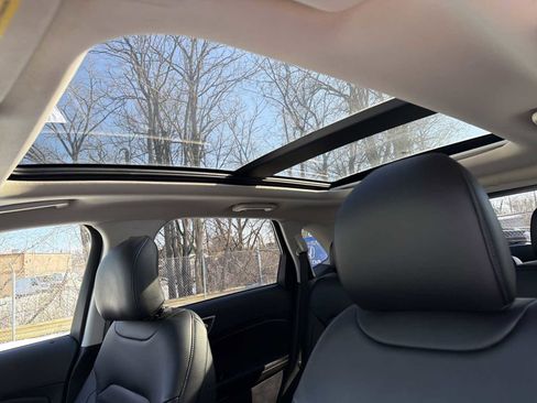 Used 2019 Ford Edge SEL w/ Equipment Group 201A image 23